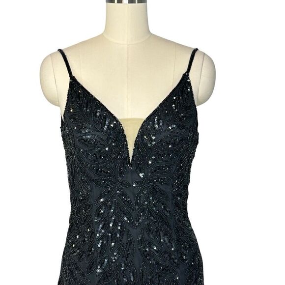 Mac Duggal 5107 Black Sequin Beaded Leaf Evening Gown| Size 4 - Picture 7 of 15